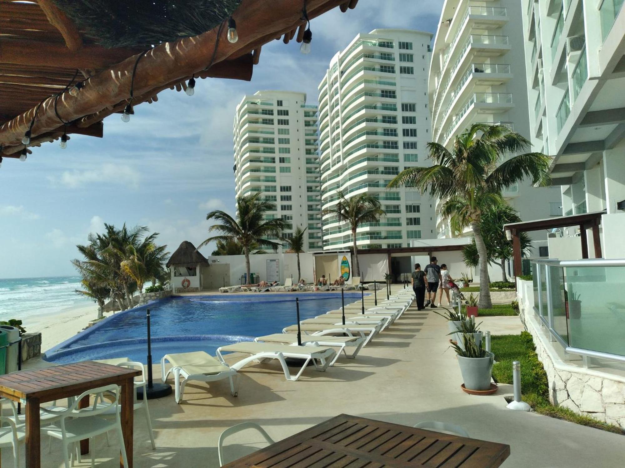 1 Bedroom Seaview Condo In Ocean Dream Resort 칸쿤 외부 사진